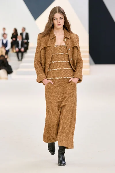 Look 2